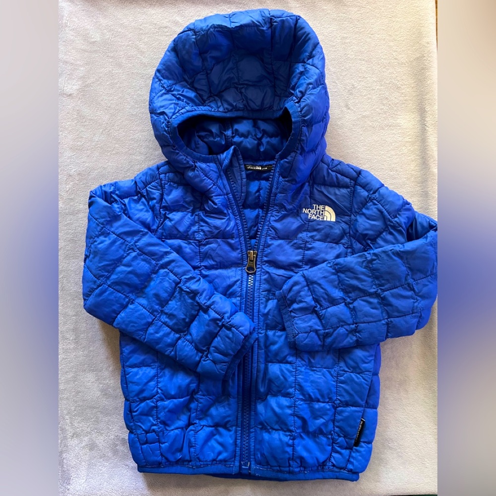 North face thermoball hooded jacket